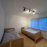 Spacious Family House Near Apartamento *