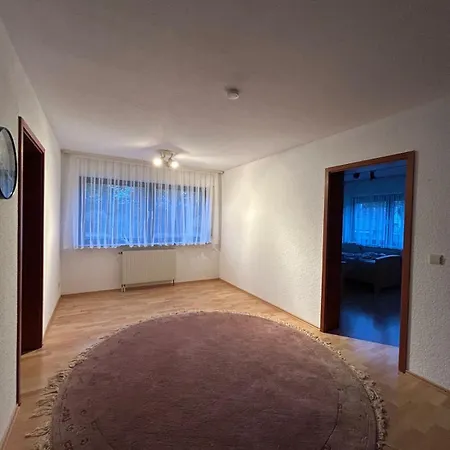 Spacious Family House Near Apartmán *